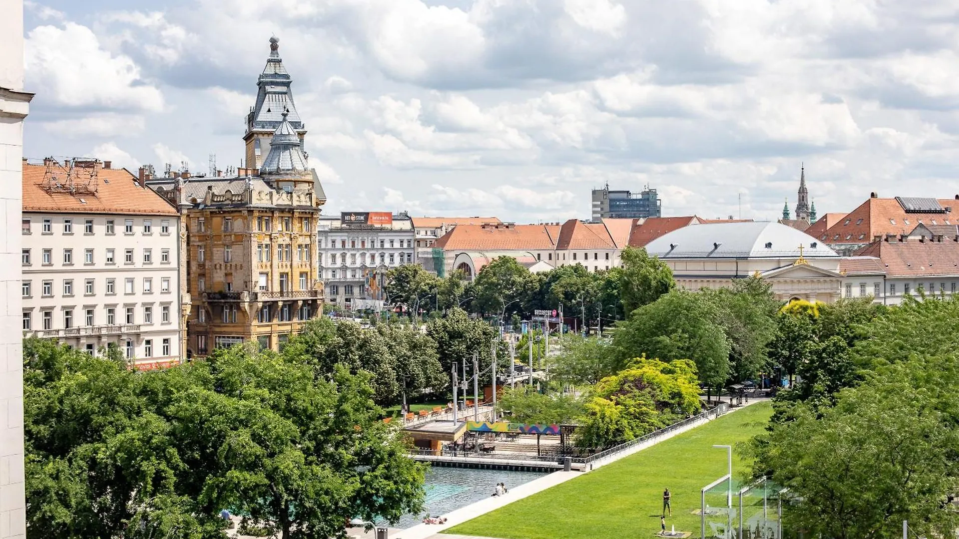 Ultra Central - Balcony - Basilica View Budapest